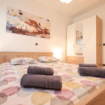 Ferienwohnung Coco Pirovac Exterior foto