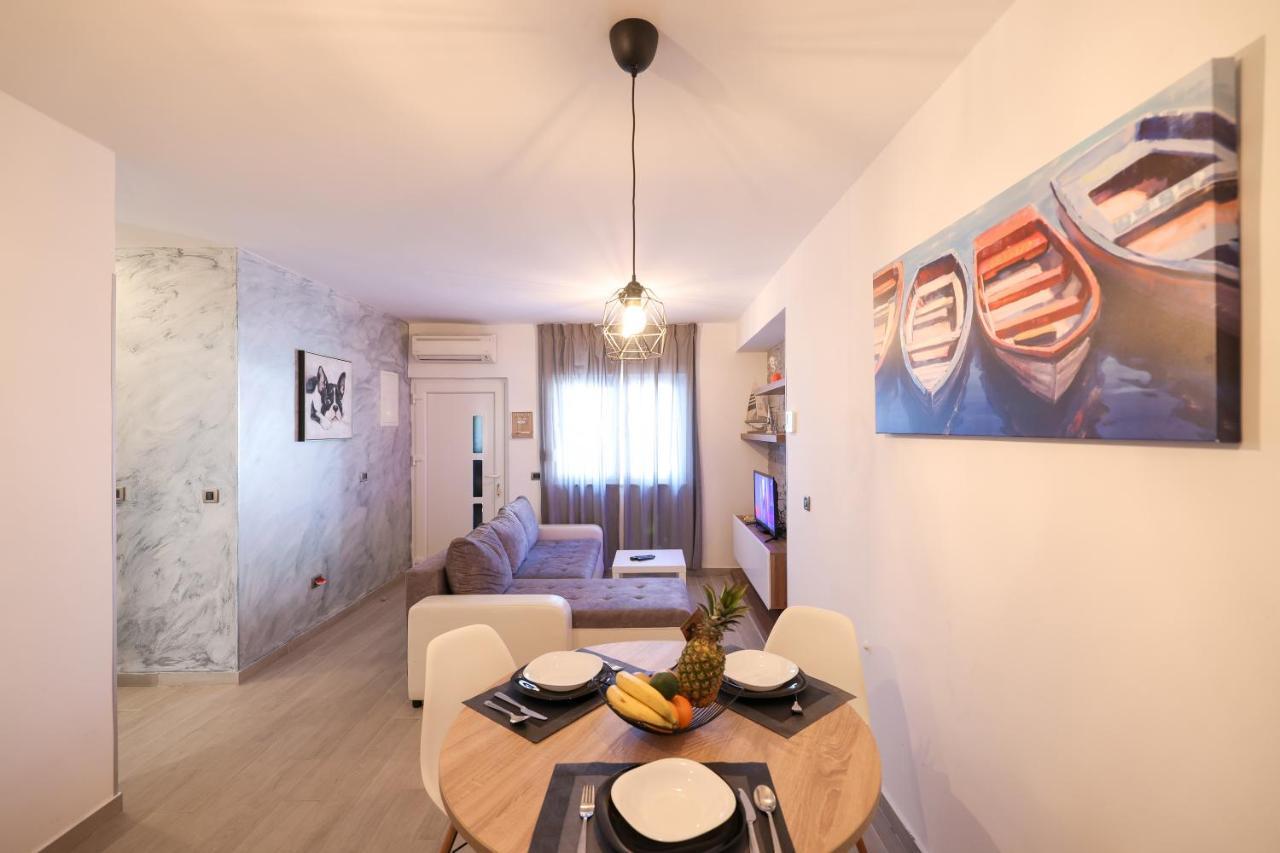 Ferienwohnung Coco Pirovac Exterior foto