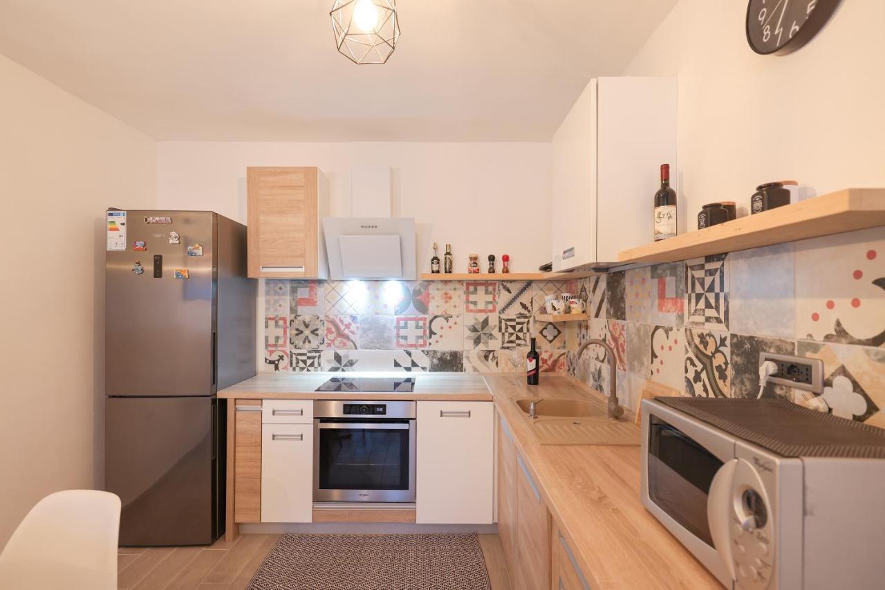 Ferienwohnung Coco Pirovac Exterior foto